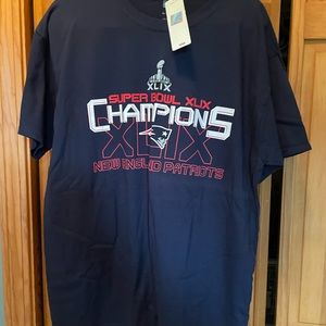 Patriots Shirt. Mens XL.